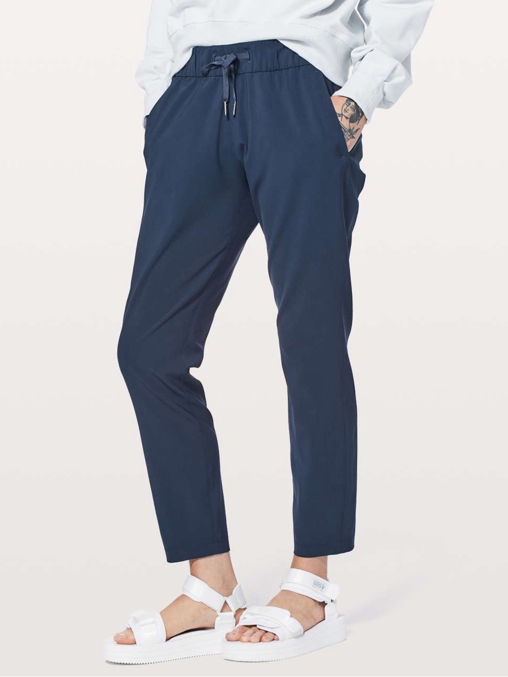 Lululemon Athletica On The Fly Navy Pants Size 4